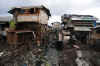 Phils-slum.jpg (100576 bytes)